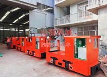 點(diǎn)擊查看詳細(xì)信息<br>標(biāo)題：架線式電機(jī)車 閱讀次數(shù)：1883